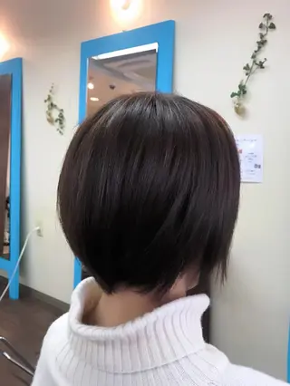 ショート カラー 中野 大士のヘアスタイル