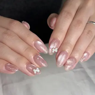 Luludy 博多店 岡本梨桜のネイルデザイン