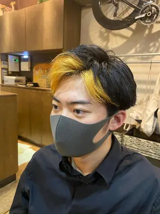 カラー 岡本 蓮太のヘアスタイル