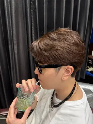 ショート メンズ 八木 凜のヘアスタイル