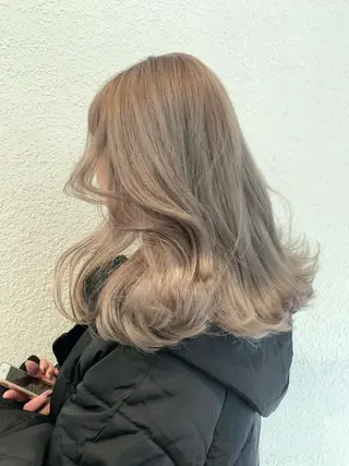 セミロング miu (ミユ)のヘアスタイル