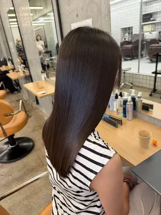セミロング 縮毛矯正×髪質改善× 艶髪カラー 吉原和磨のヘアスタイル