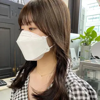 セミロング カラー ヘアアレンジ ブリーチダブルカラー 元町三宮/三ノ宮のヘアスタイル