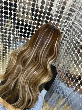 セミロング 岸和田BRAS /赤み消しカラーのヘアスタイル