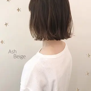 ミディアム カラー 市川 千夏のヘアスタイル