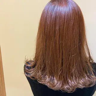 ミディアム カラー SALTWATER AYARIのヘアスタイル