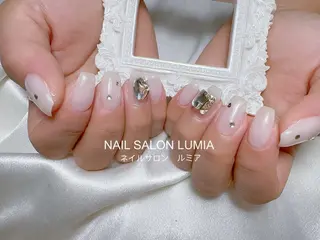 ネイル ネイルサロン ルミア Lumia 店長施術のネイルデザイン