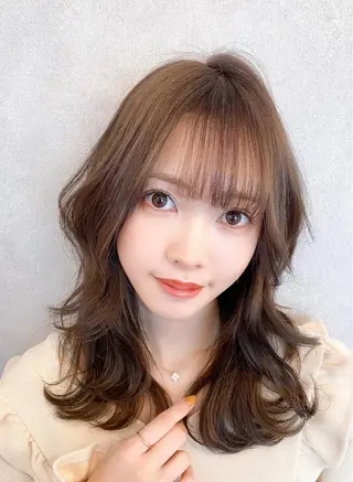 セミロング カラー 新宿/韓国風レイヤー 髪質改善/渋谷直樹のヘアスタイル