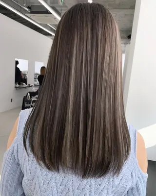 ロング 山田 絵里菜のヘアスタイル
