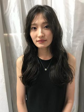 ミディアム カラー オリーブカラー/ 赤み消し特化/トモキのヘアスタイル