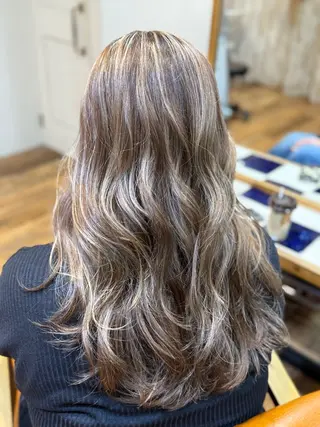 ロング カラー 🎨デザイン🥇 美髪・艶髪 日暮千敬のヘアスタイル