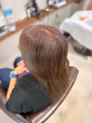 カラー 手話/耳が聞こえない 🦻🏻/山本しずほのヘアスタイル