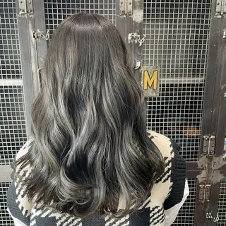 ロング カラー 山本 琴乃🦭のヘアスタイル