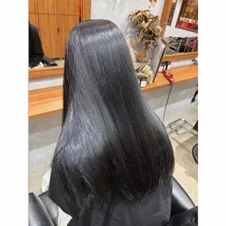 ロング 今枝莉菜 上品なツヤカラーのヘアスタイル