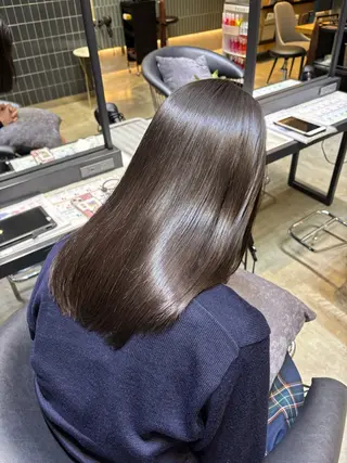 セミロング さくら/似合わせレ イヤー/艶カラー🖤のヘアスタイル