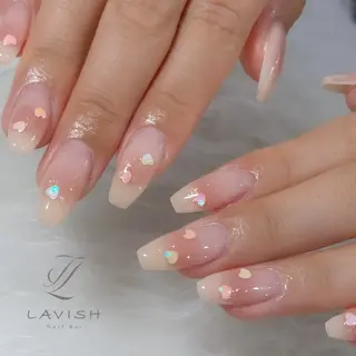 ネイル LAVISH nanamiのネイルデザイン