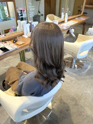 ロング カラー WATANABE MISAKIのヘアスタイル
