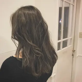ミディアム 斉藤大河 カラー/縮毛矯正のヘアスタイル
