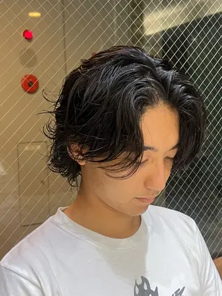 ミディアム パーマ メンズ 🇺🇸サーフカール 🇺🇸ケンシロウのヘアスタイル