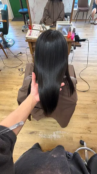ロング ✨縮毛矯正✨艶髪✨️ 髪質改善✨大宮✨️のヘアスタイル