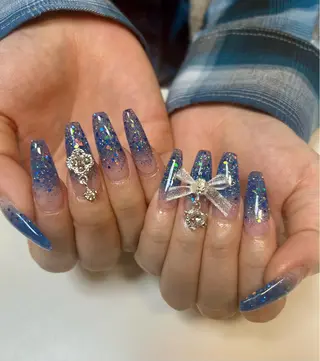 ネイル +nail （プラスネイル）のネイルデザイン