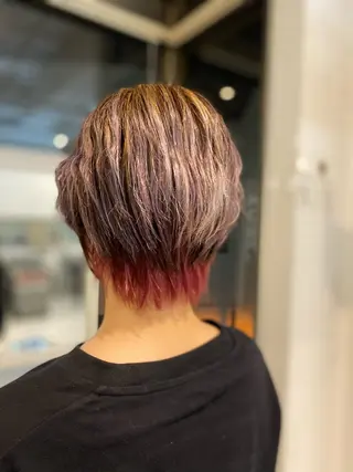 ショート カラー 黒川 奨のヘアスタイル