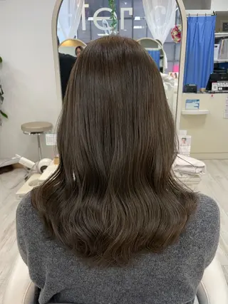 セミロング 町田 あみのヘアスタイル