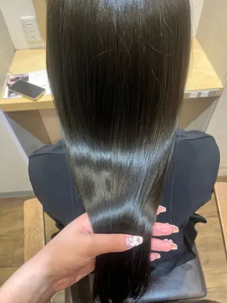 ロング カラー 田邉 栞璃のヘアスタイル