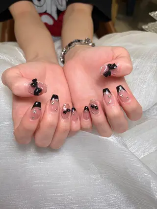 ネイル ユリ🎀長さだし/ パラジェル/持ち込みのネイルデザイン