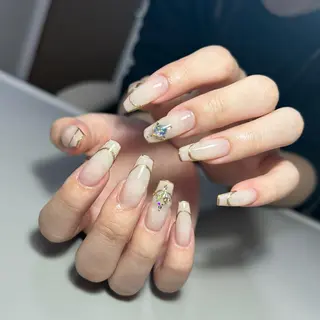 ネイル nailroom sb𓈒𓂂𓏸のネイルデザイン