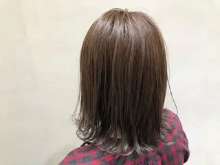 セミロング カラー lala* ayanaの眉毛・アイブロウイメージ