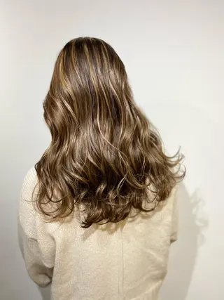 ロング カラー レイヤーカット 赤み消し　店長/大和のヘアスタイル