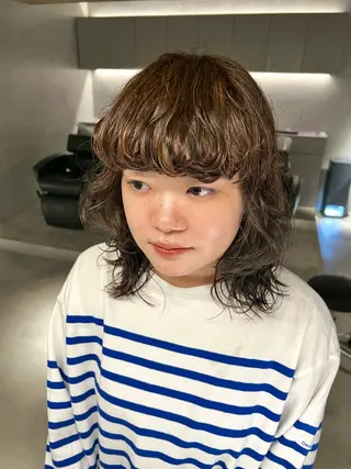 セミロング パーマ 宮川 日菜子のヘアスタイル