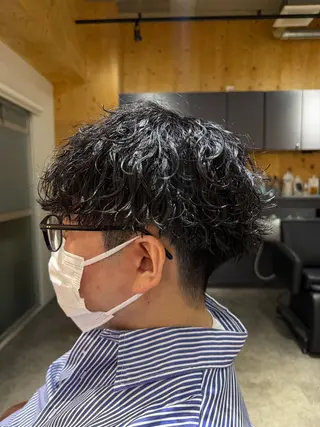 カラー パーマ メンズ パーマ特別価格🔥 宇宙のヘアスタイル