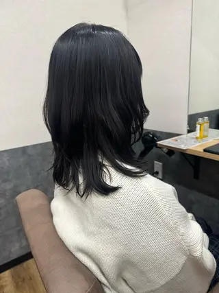 セミロング カラー reeed konnoのヘアスタイル
