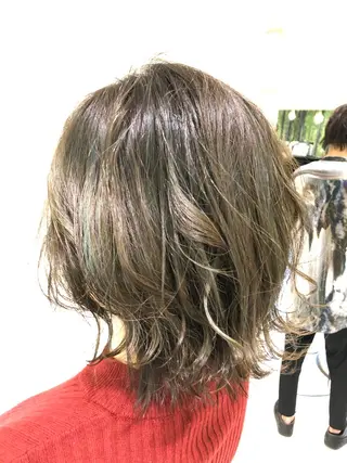 ミディアム 福島 望のヘアスタイル
