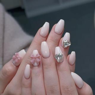 ネイル Queens テイのネイルデザイン