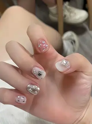 ネイル アニー ルナのネイルデザイン