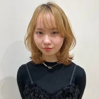 ミディアム 宮成 佳歩のヘアスタイル