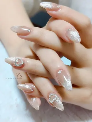 ネイル YUMI NAGAI のネイルデザイン