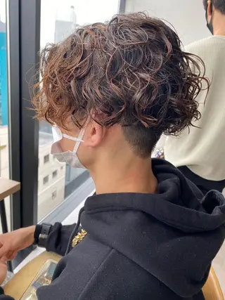 パーマ メンズ 似合う髪型見つけます AYAKAのヘアスタイル