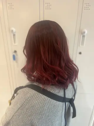 ミディアム カラー 松下 詩恵里のヘアスタイル