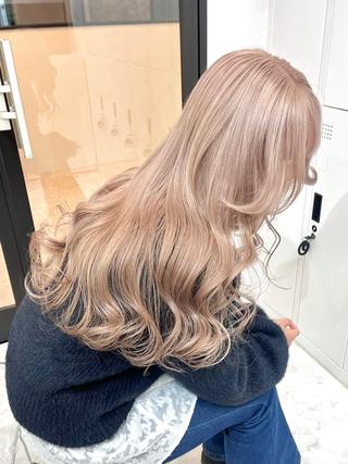 カラー 漆畑 莉奈のヘアスタイル