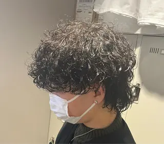 ミディアム パーマ メンズ 横浜駅メンズパーマ師 🌀岩﨑弘成🌀のヘアスタイル