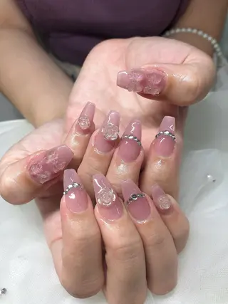 ネイル RUBYネイルサロン 9Caratsのネイルデザイン