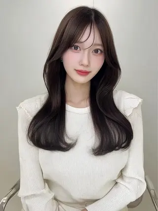 ロング 栁原 舞琴のヘアスタイル