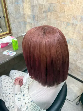 ショート カラー 岡本 恋樺のヘアスタイル
