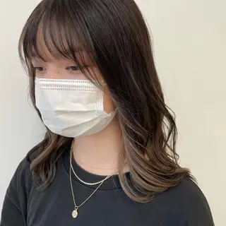 ミディアム カラー 川上 紗也加のヘアスタイル