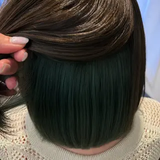 ミディアム カラー 内田 愛莉のヘアスタイル