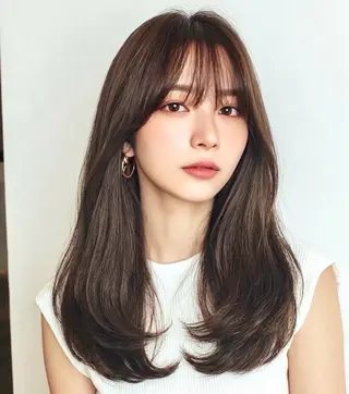 ロング ハガ コトコのヘアスタイル